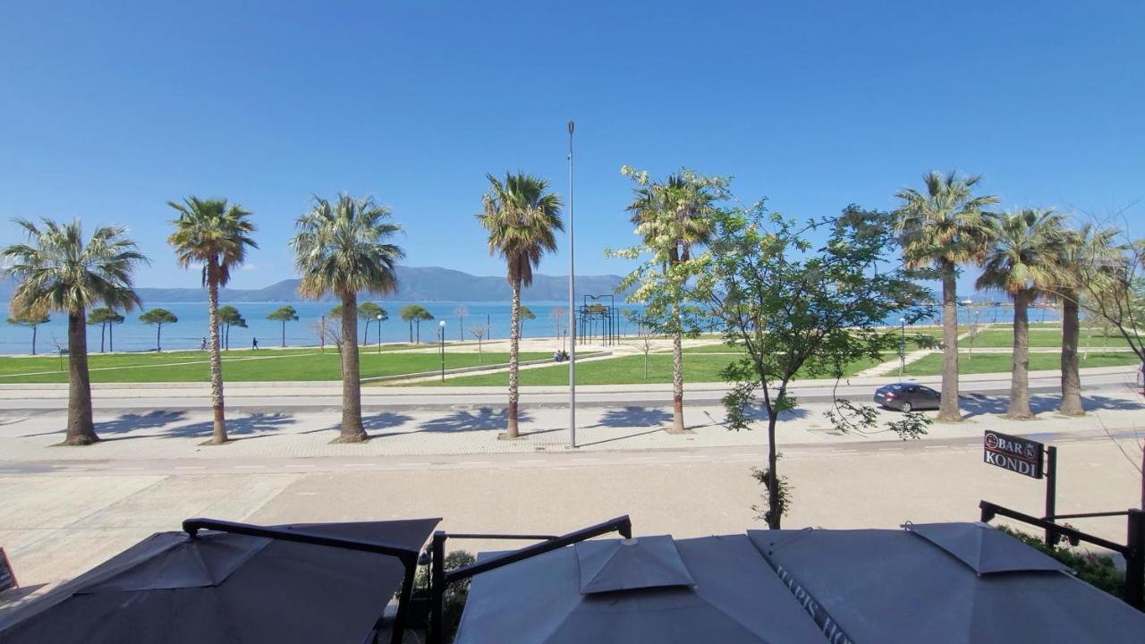 Haris Hotel Vlorë エクステリア 写真