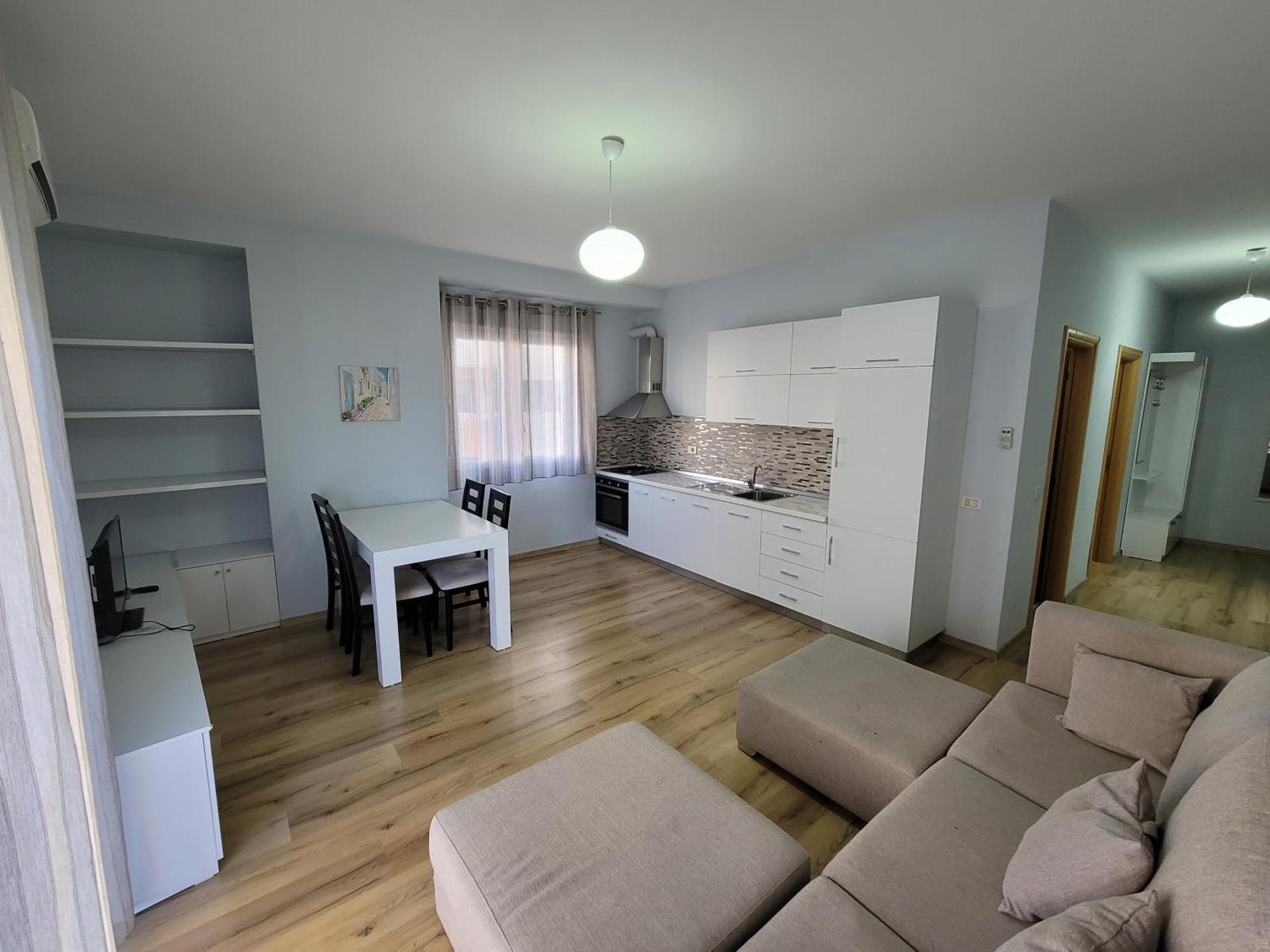 Haris Hotel Vlorë エクステリア 写真