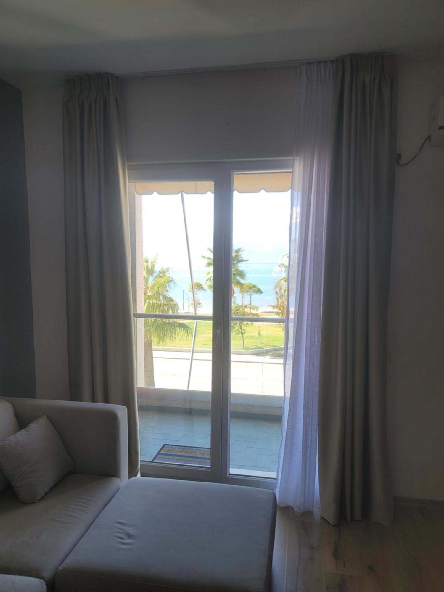 Haris Hotel Vlorë エクステリア 写真